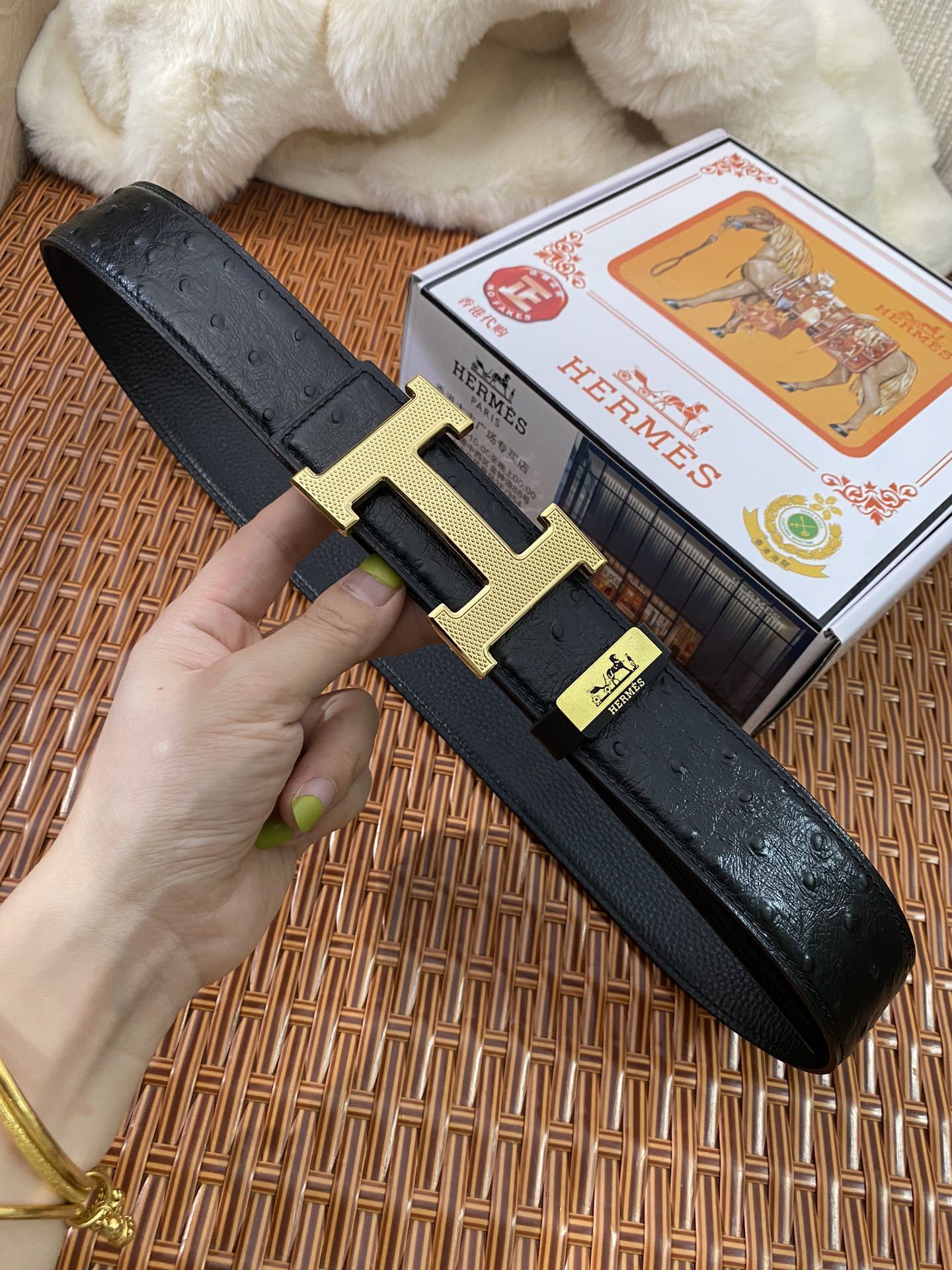 Luxury Men's Black Ostrich Leather Belt with Gold H Buckle