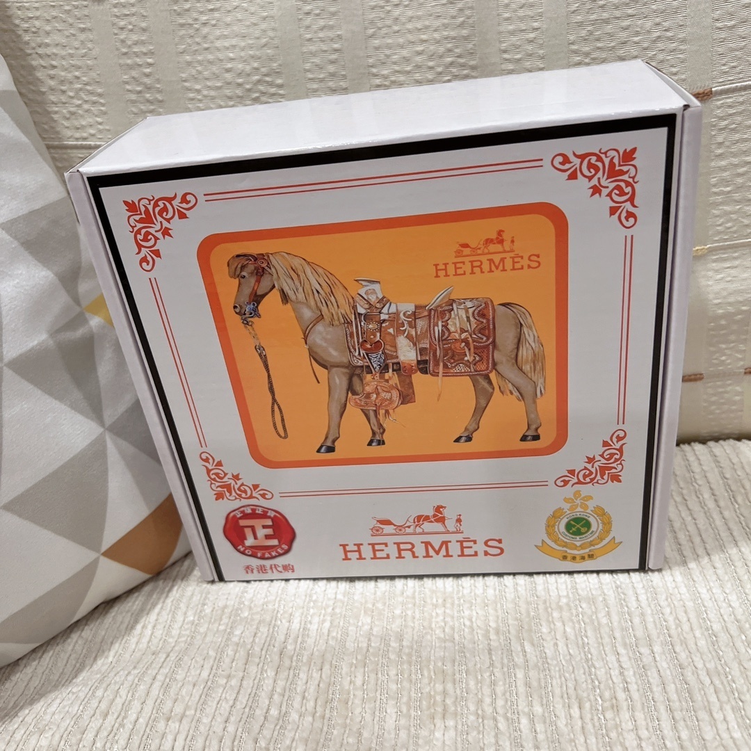 Hermes Men's Luxury Brown Leather Belt with Gold H Buckle