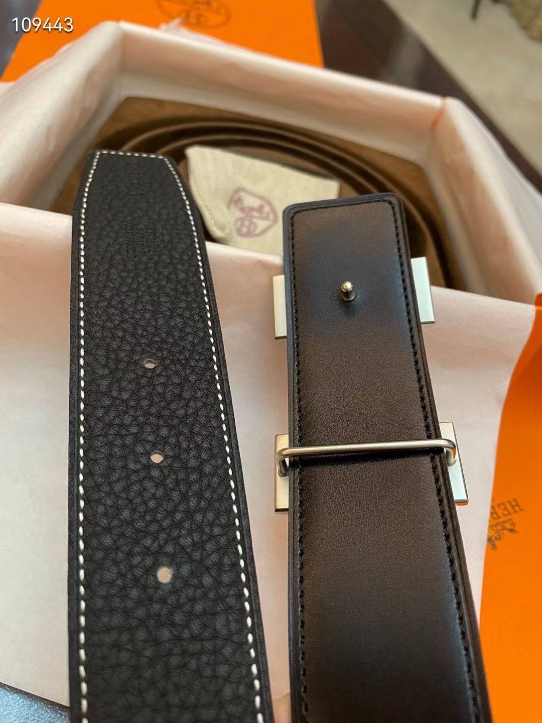 Hermès Men's H Buckle Black Leather Belt with Contrast Stitching