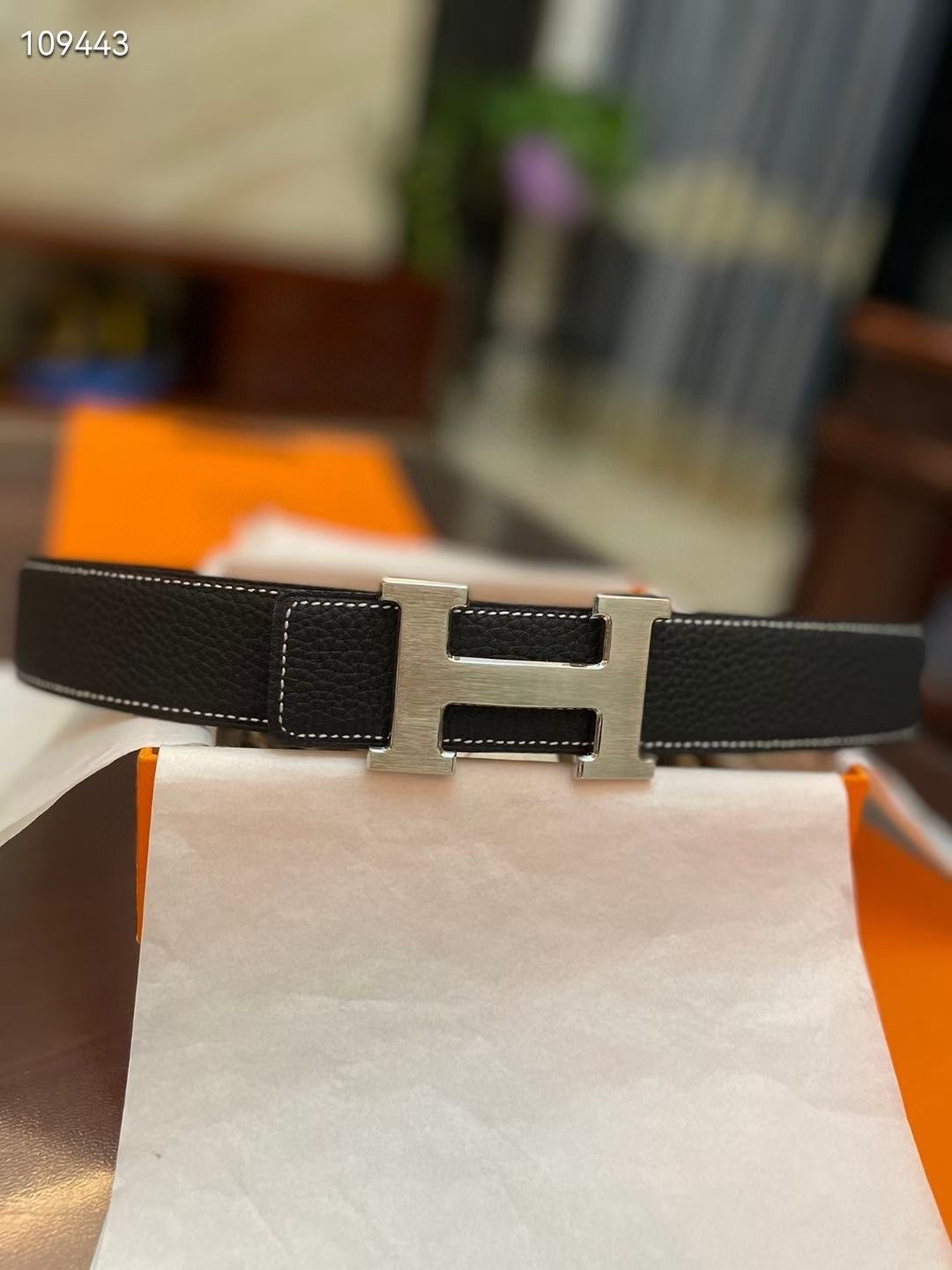 Hermès Men's H Buckle Black Leather Belt with Contrast Stitching