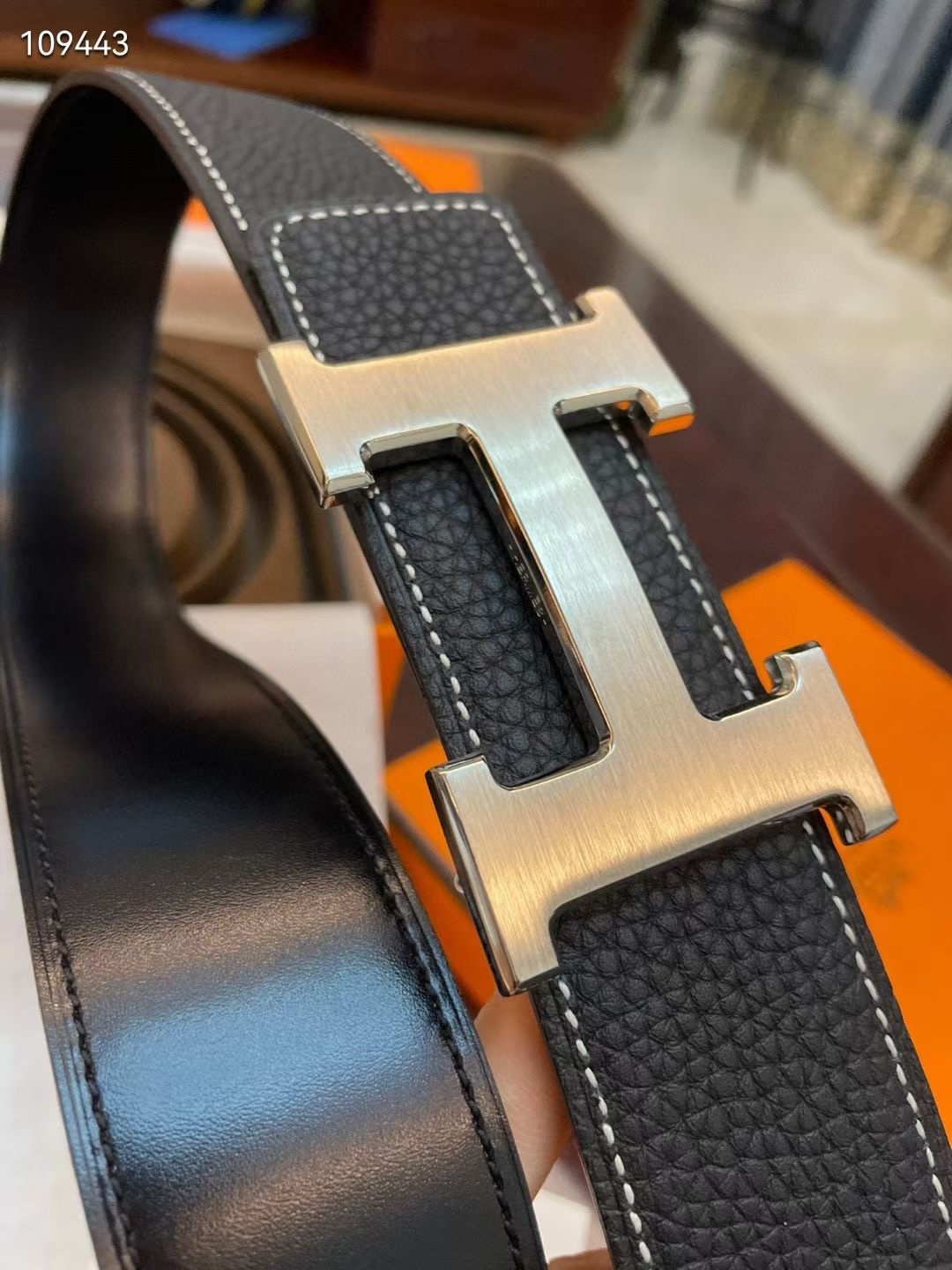 Hermès Men's H Buckle Black Leather Belt with Contrast Stitching