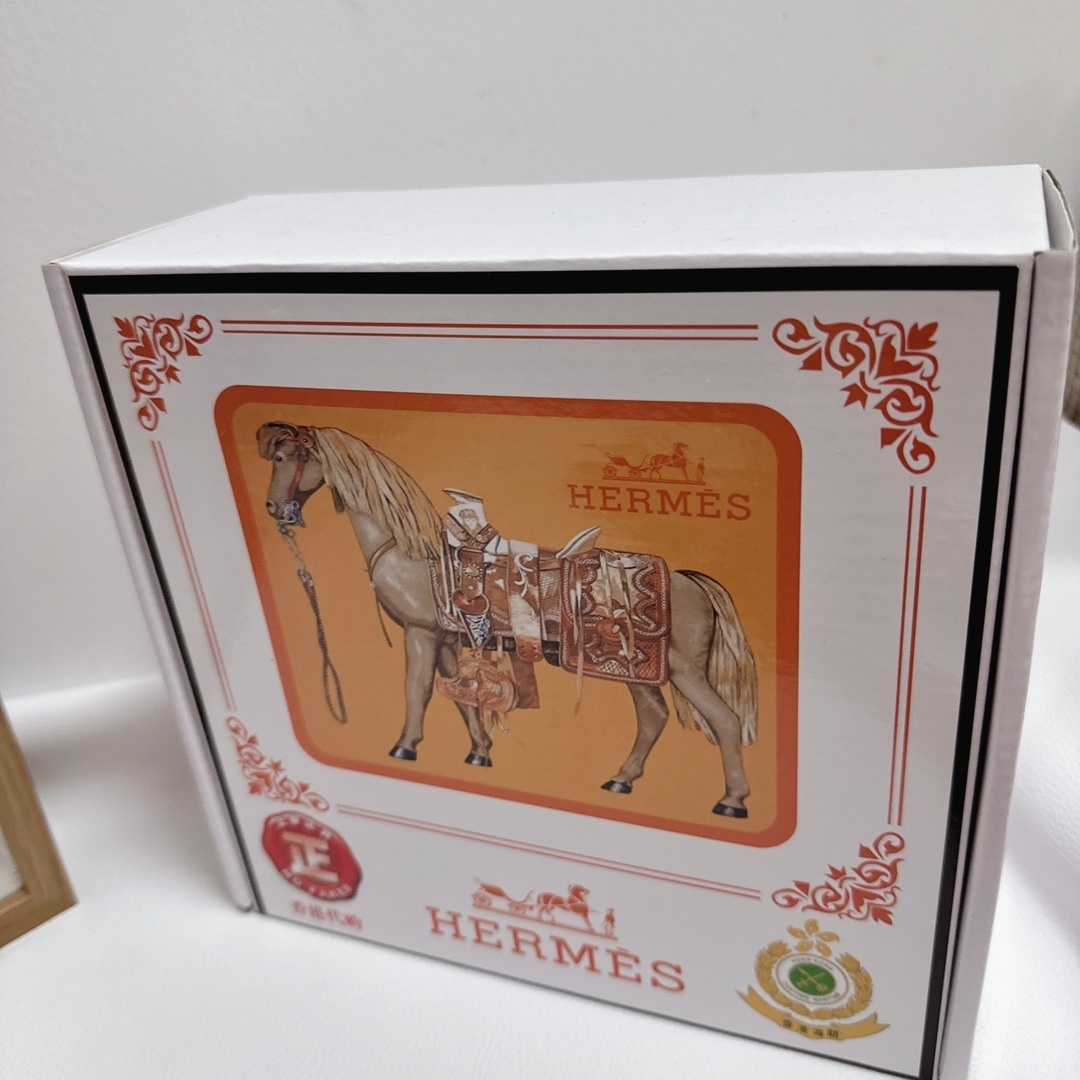 Hermes Men's Luxury Embossed Leather Belt with Silver H Buckle