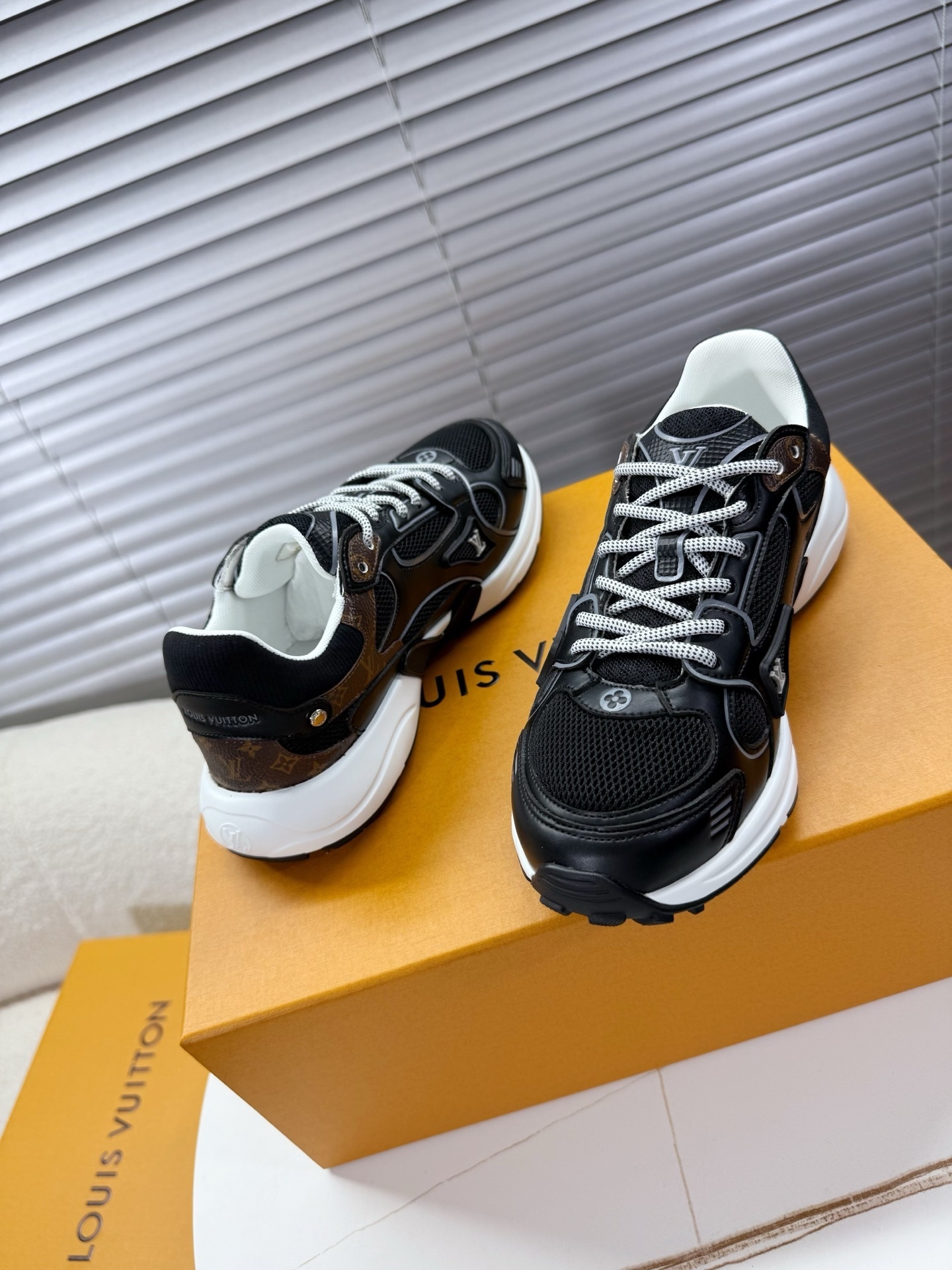 Louis Vuitton Men's Black & White Luxury Mesh Runner Sneakers