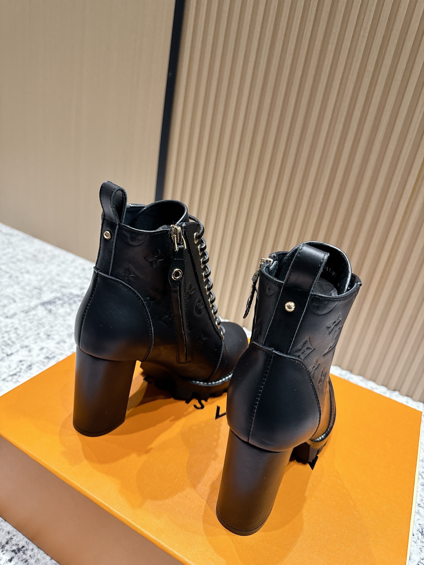 Louis Vuitton Star Trail Ankle Boots - Black Leather Lace-up
