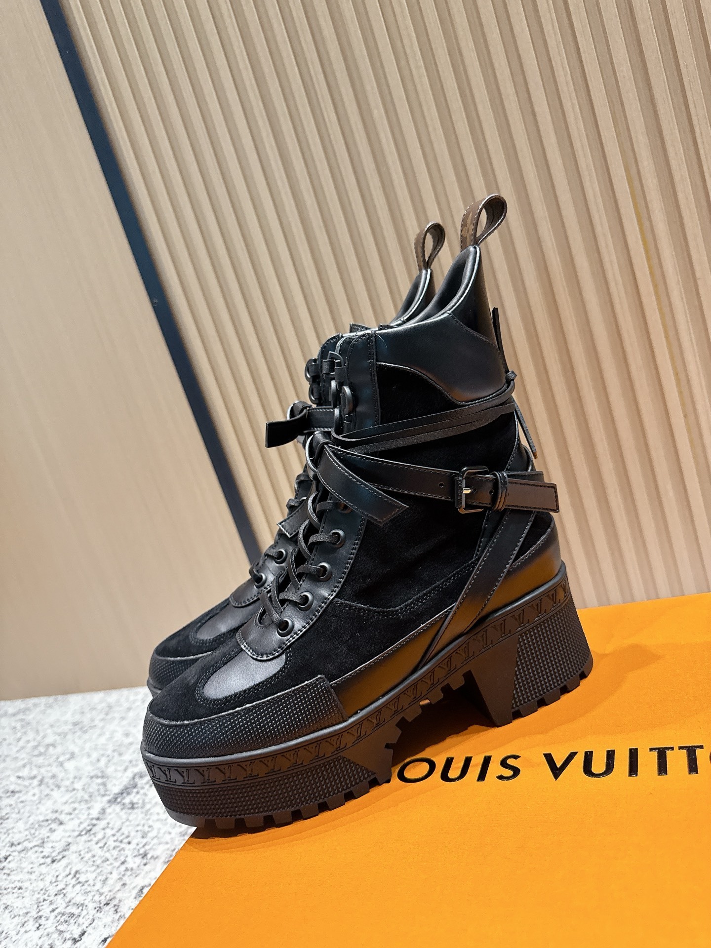 Louis Vuitton Laureate Platform Desert Boots - Black Leather