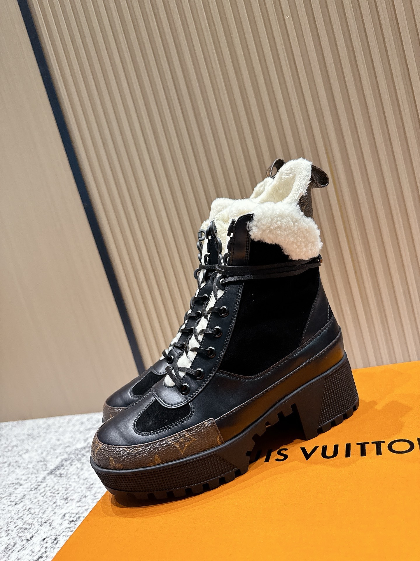 Louis Vuitton Laureate Platform Desert Boots with Shearling Lining