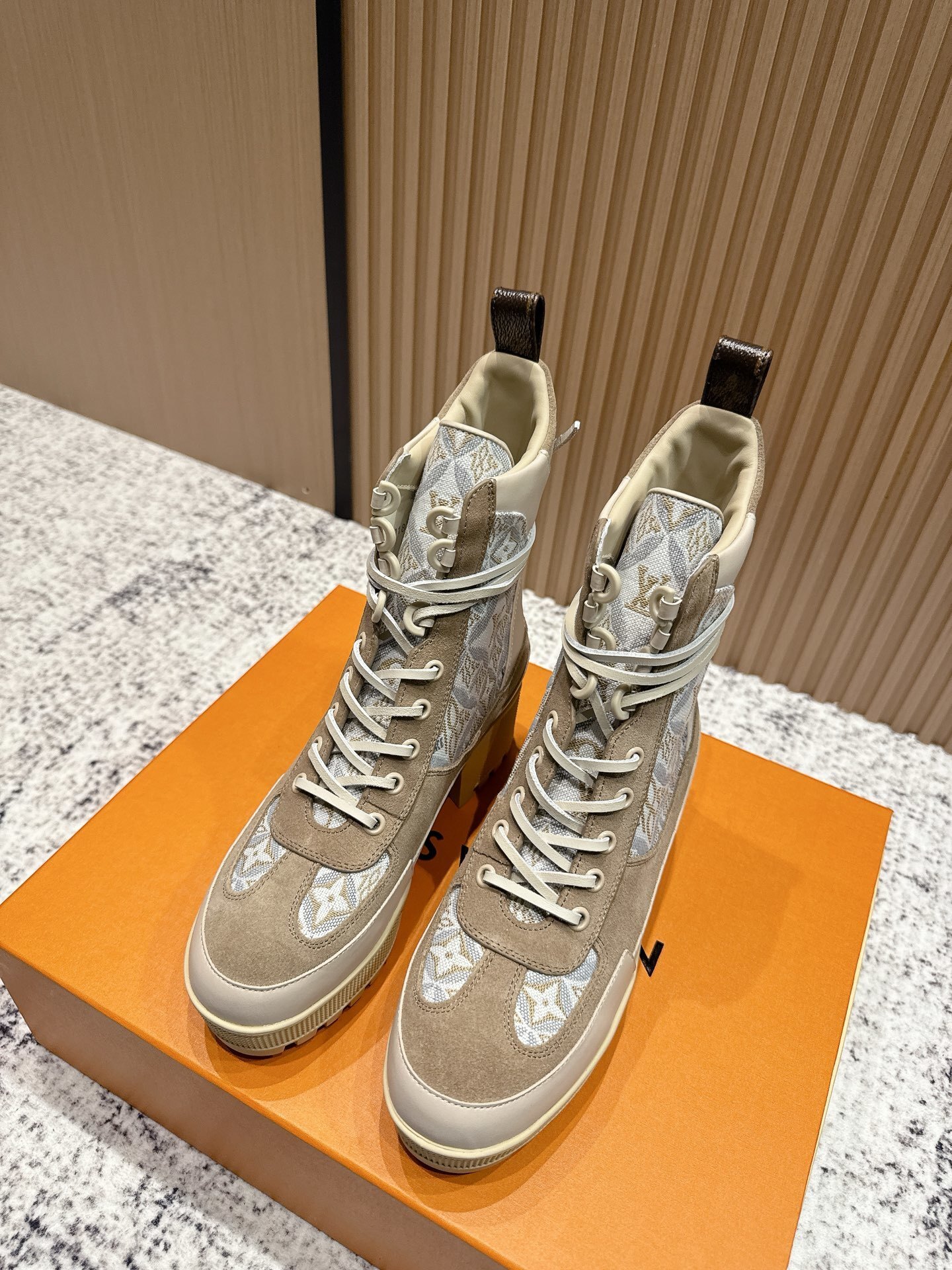 Louis Vuitton Laureate Platform Desert Boots – Beige Monogram