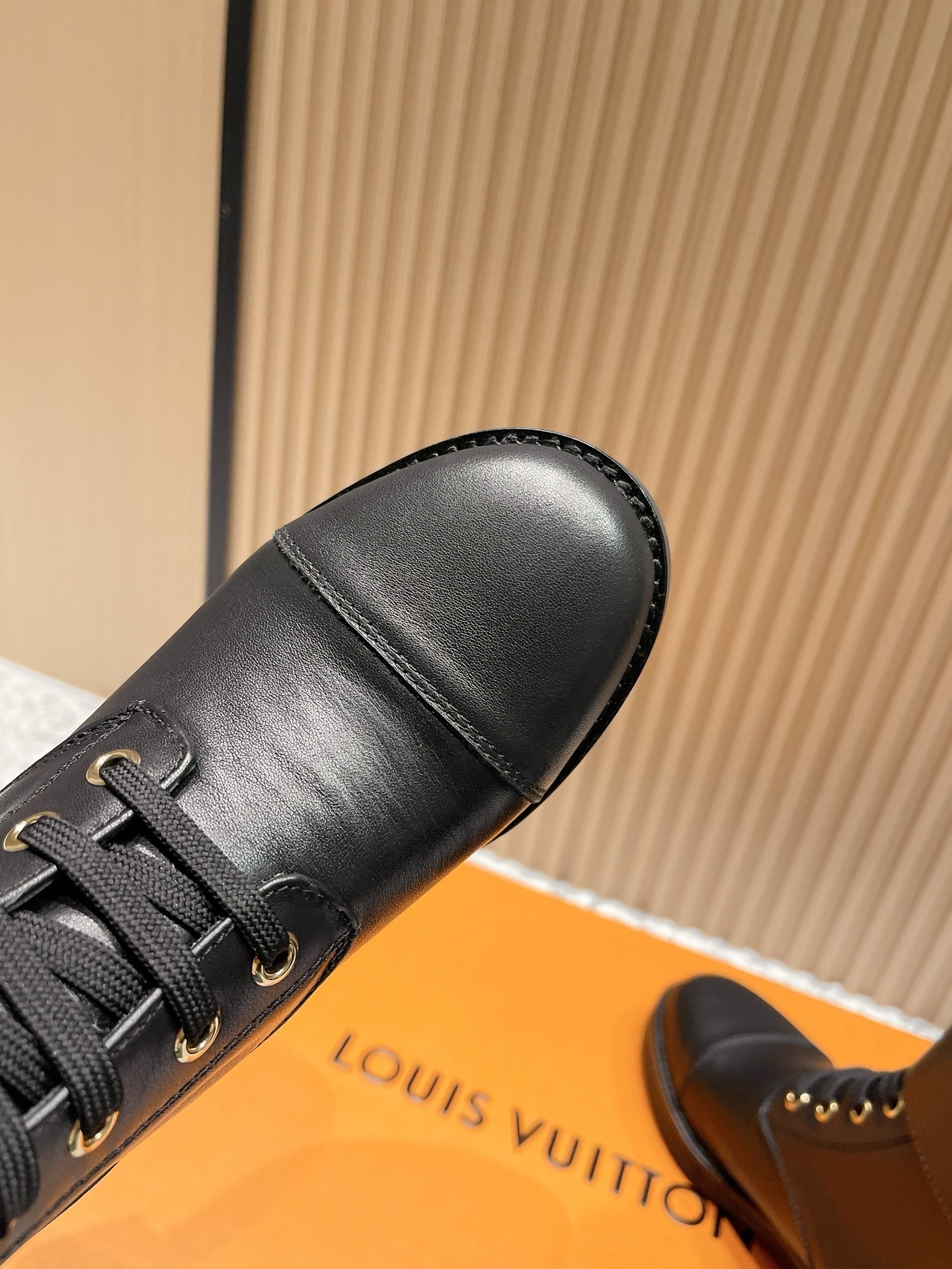 Women's Chic Black Leather Lace-Up Combat Boots with Ankle Strap