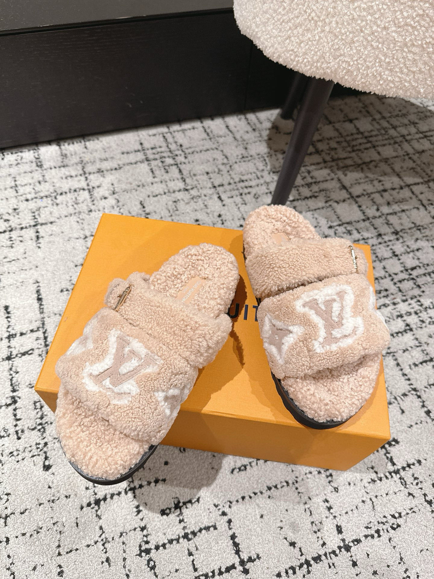 Louis Vuitton Shearling Comfort Mules - Beige Monogram Slides