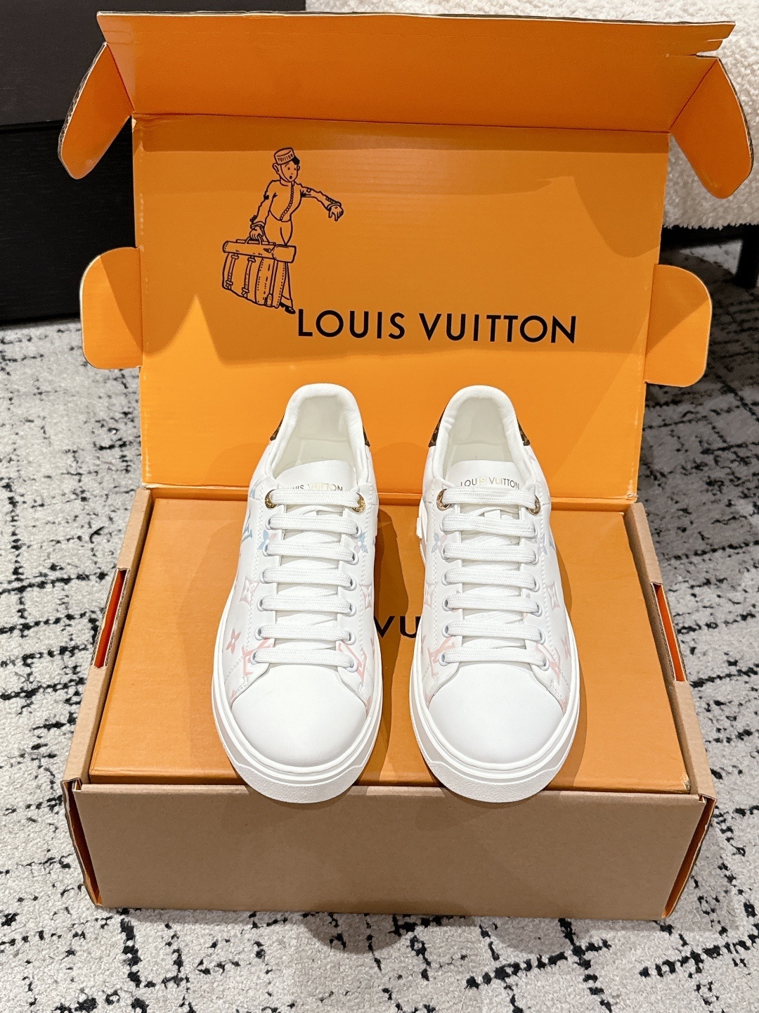 Louis Vuitton Time Out Sneakers – White Pastel Monogram Leather