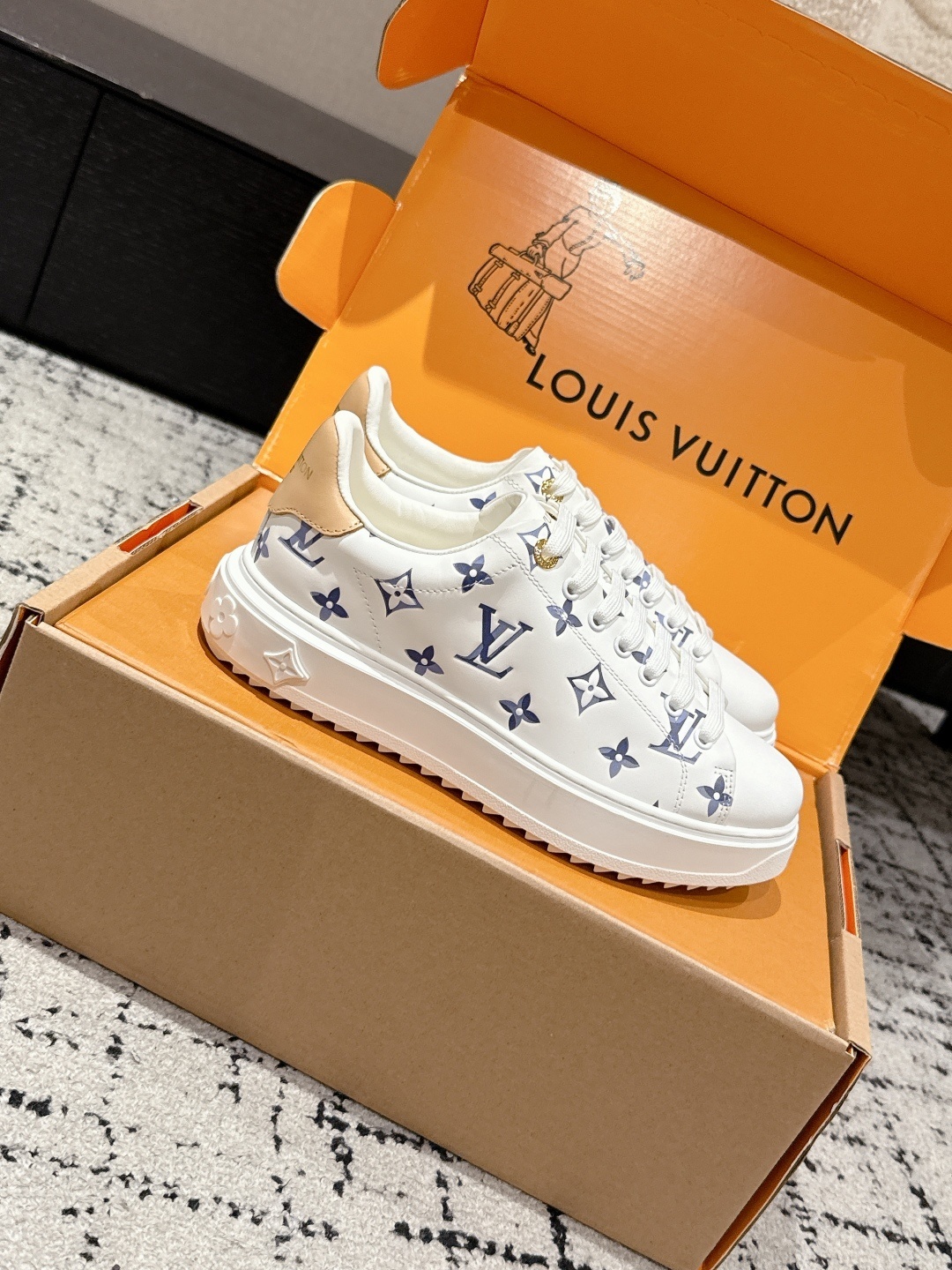Louis Vuitton Monogram White Leather Sneakers Luxury Footwear