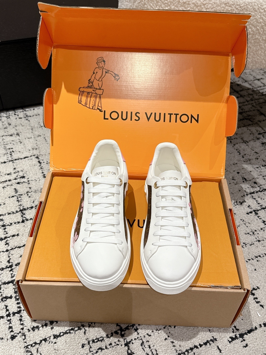 Louis Vuitton Women’s White Monogram Pink Floral Leather Sneakers