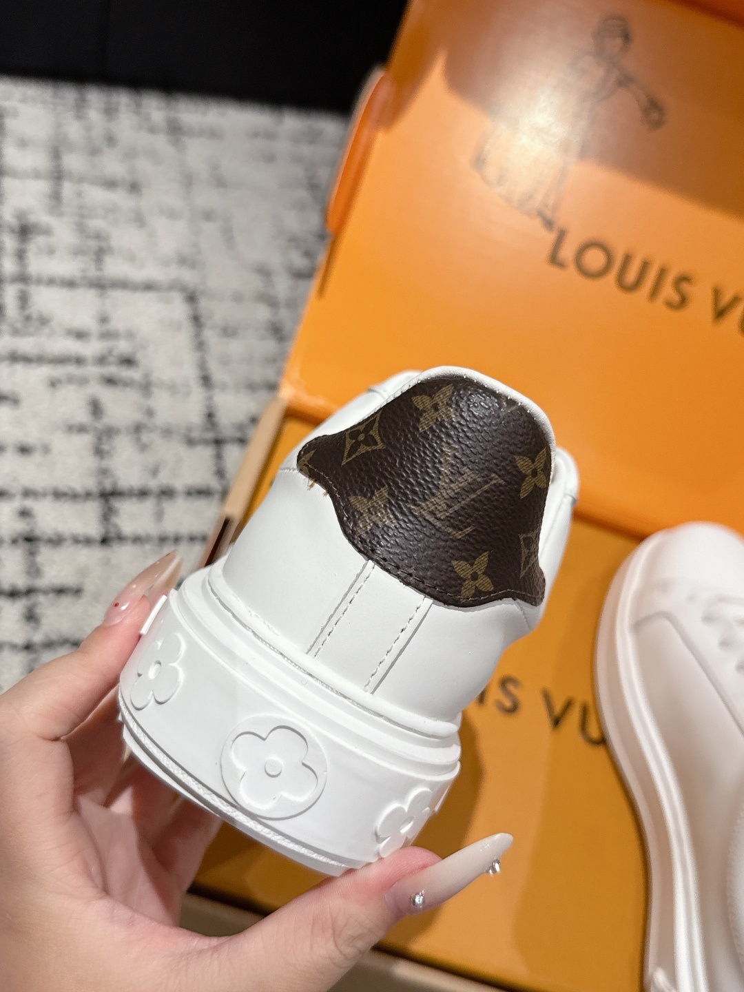 Louis Vuitton White Leather Sneakers with Gold-Tone Hardware