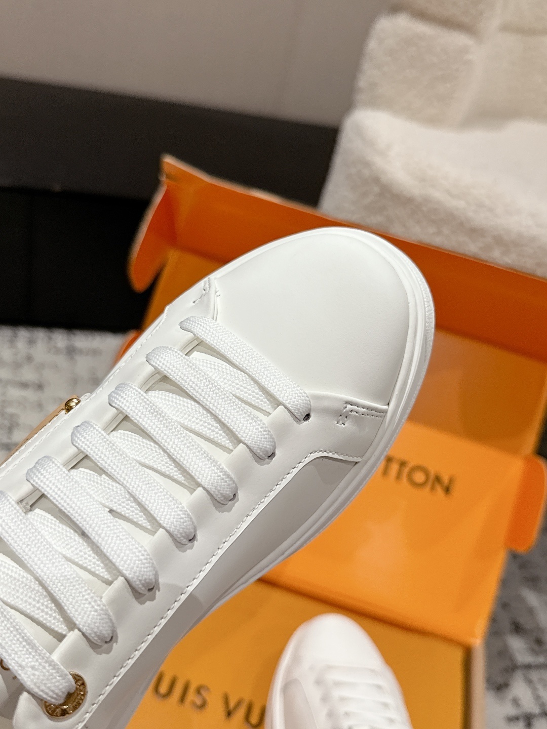 Louis Vuitton White Leather Sneakers with Gold-Tone Hardware
