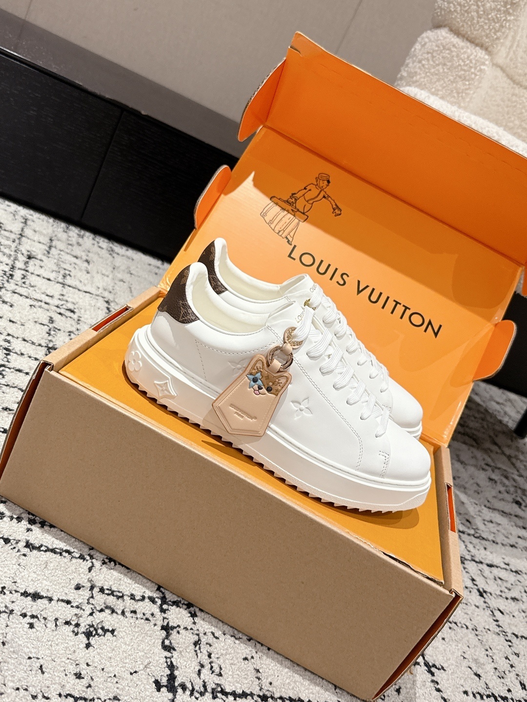 Louis Vuitton Frontrow White Leather Low-Top Sneakers
