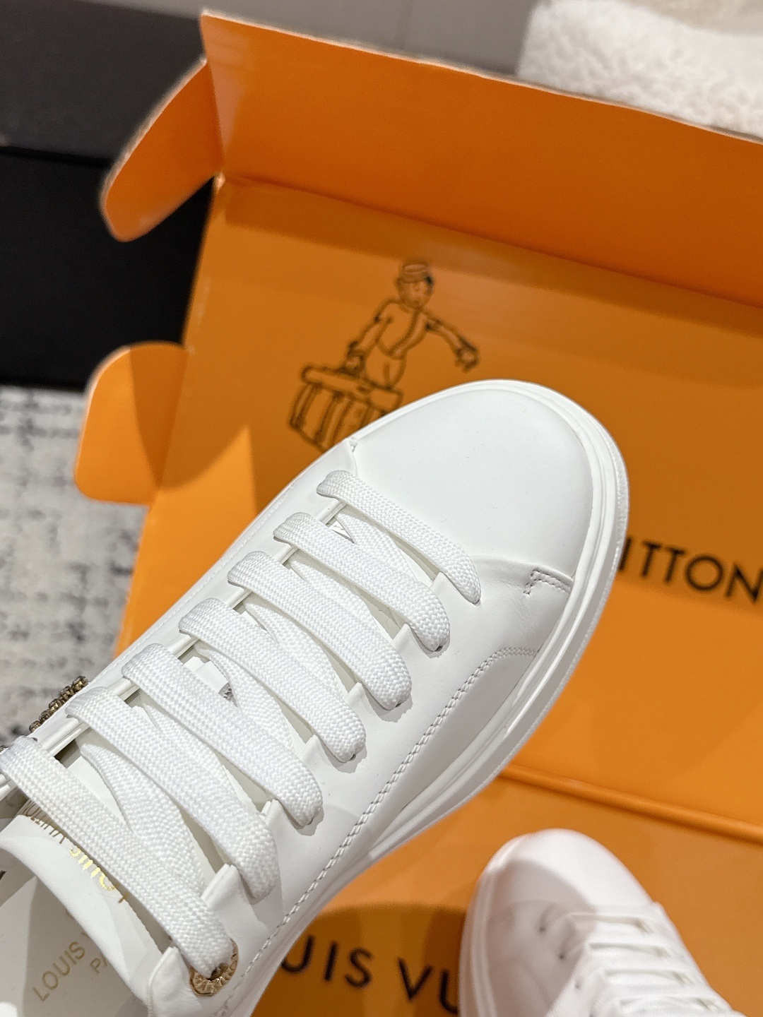 Louis Vuitton White Leather Low-Top Sneakers - Luxury Designer Shoes