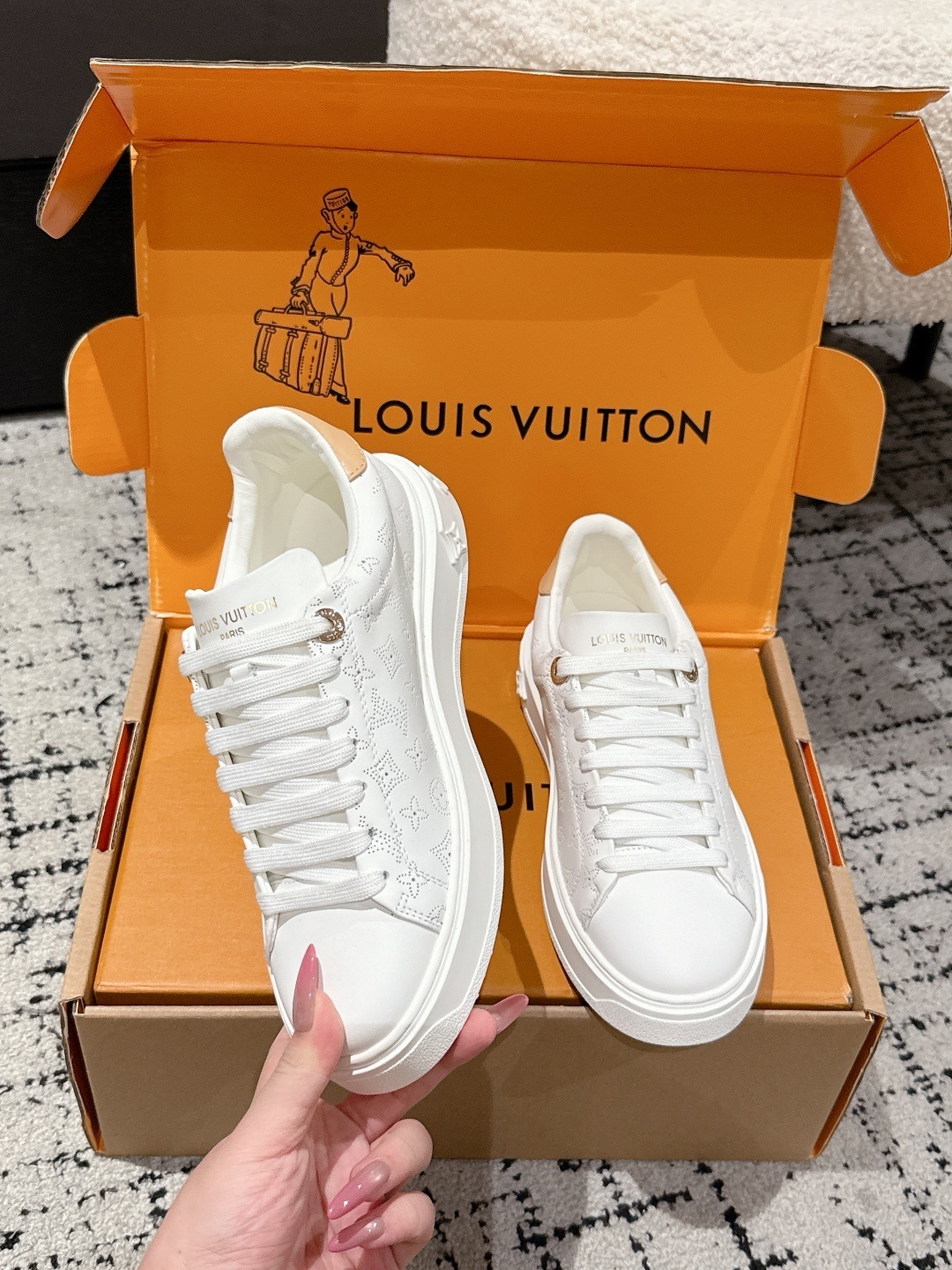 Louis Vuitton Women's White Monogram Leather Sneakers