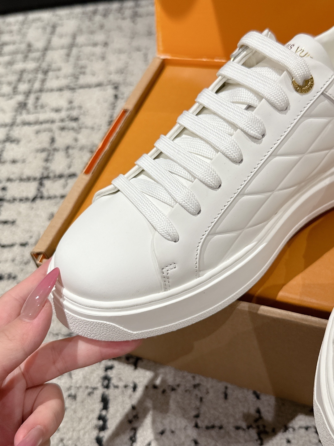 Louis Vuitton White Leather Women's Sneakers with Gold Chain Details