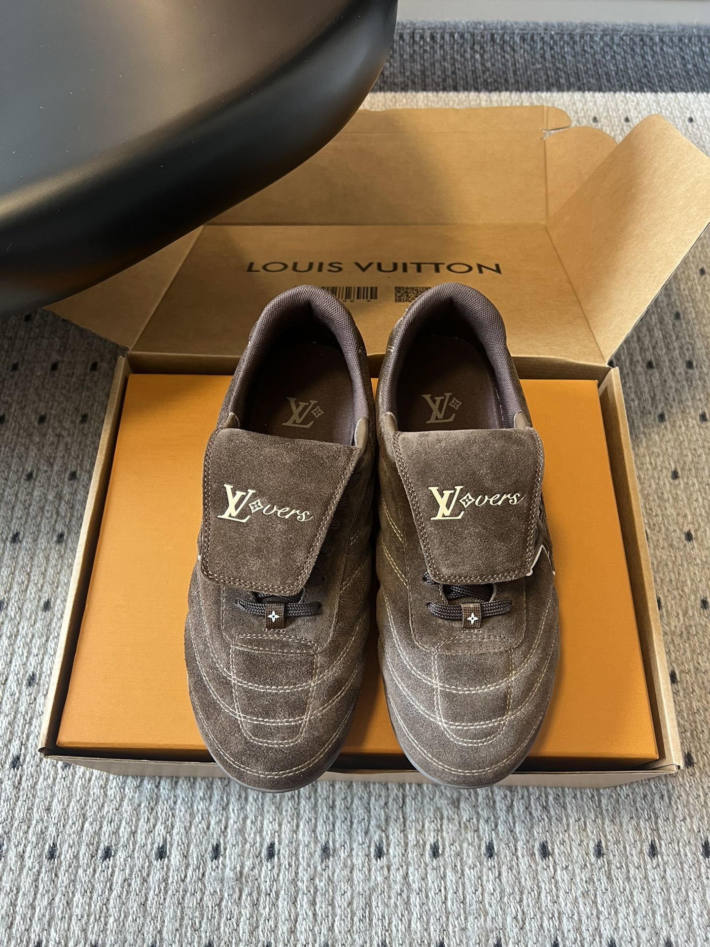 Louis Vuitton LVvers Brown Suede Sneakers – Pharrell Williams