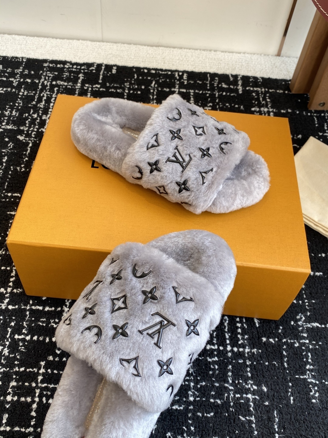 Louis Vuitton Monogram Grey Plush Fuzzy Slippers - Luxury Slides