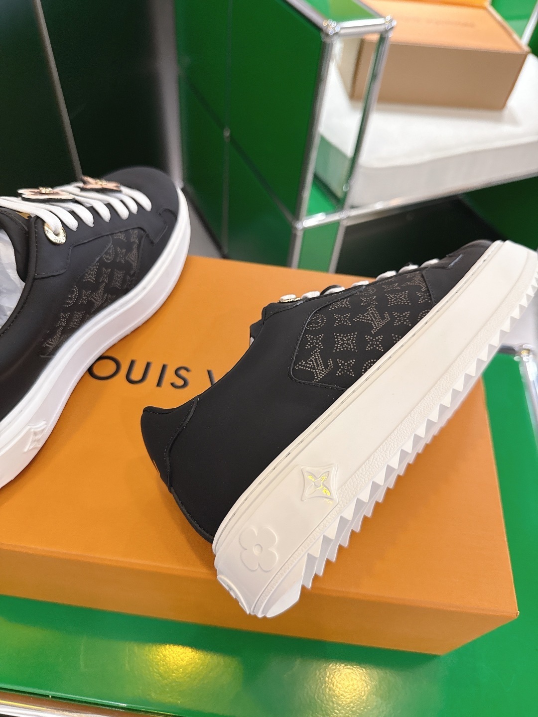 Louis Vuitton Time Out Black Leather Monogram Flower Sneakers