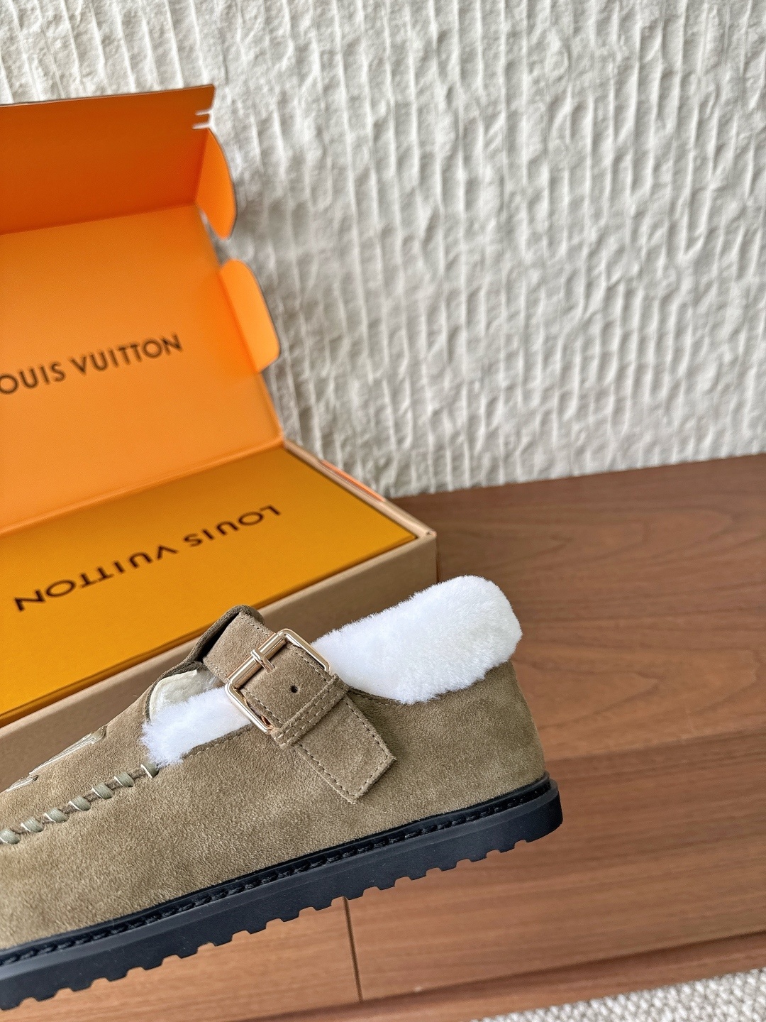 Louis Vuitton Paseo Flat Comfort Mule Suede Shearling Khaki
