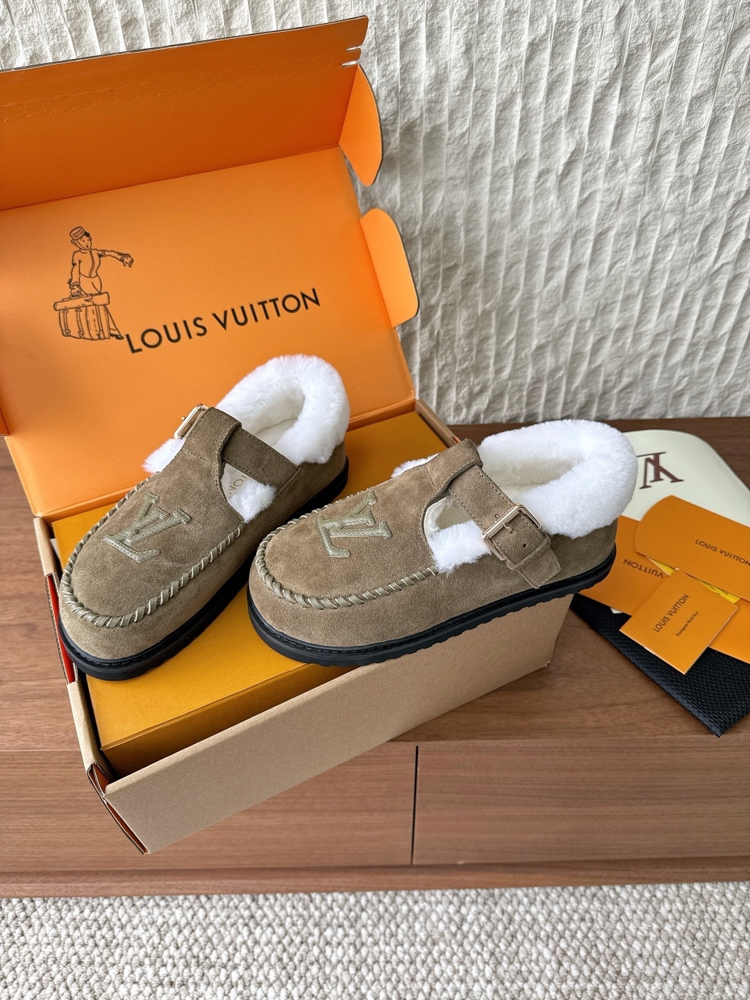 Louis Vuitton Paseo Flat Comfort Mule Suede Shearling Khaki