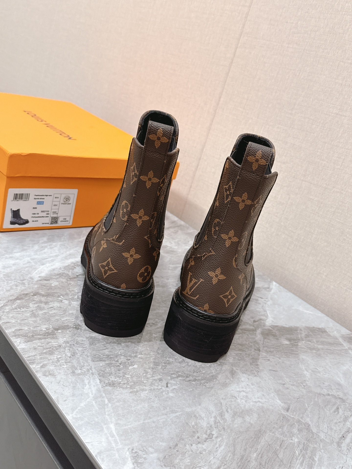 LV 00149 Louis Vuitton Monogram Chelsea Ankle Boots for Women