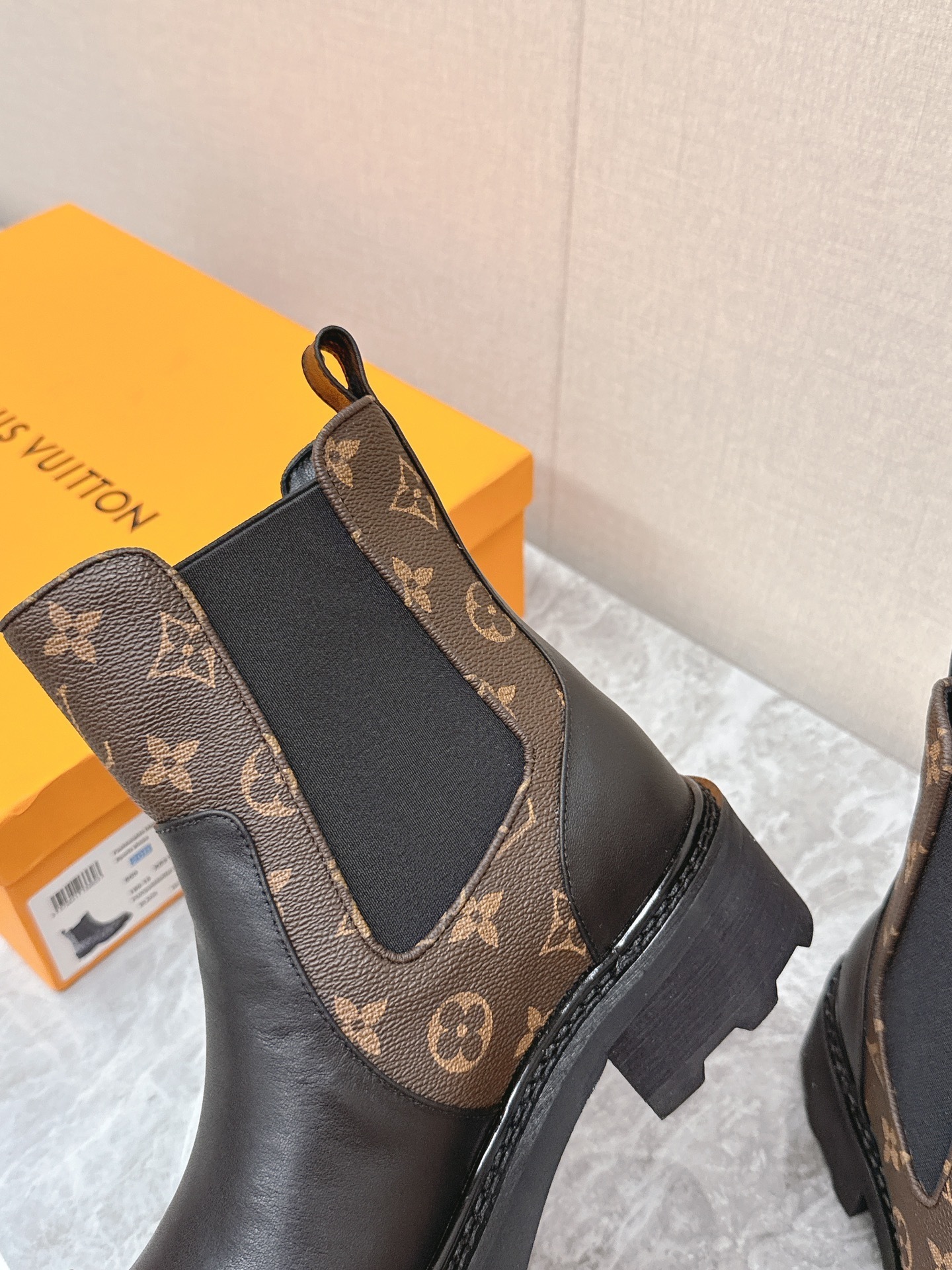 Louis Vuitton Monogram Leather Chelsea Boots in Black