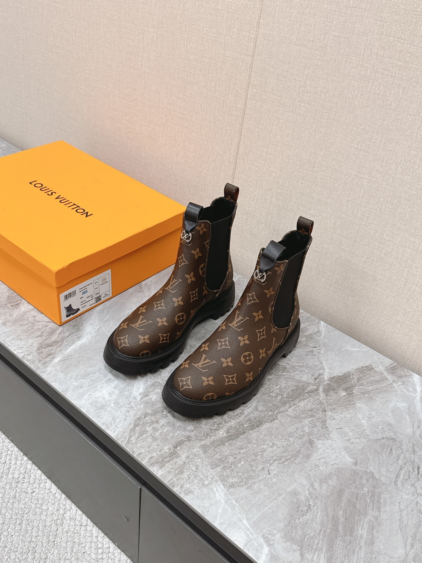Louis Vuitton Monogram Chelsea Boots – Lug Sole Ankle Boots