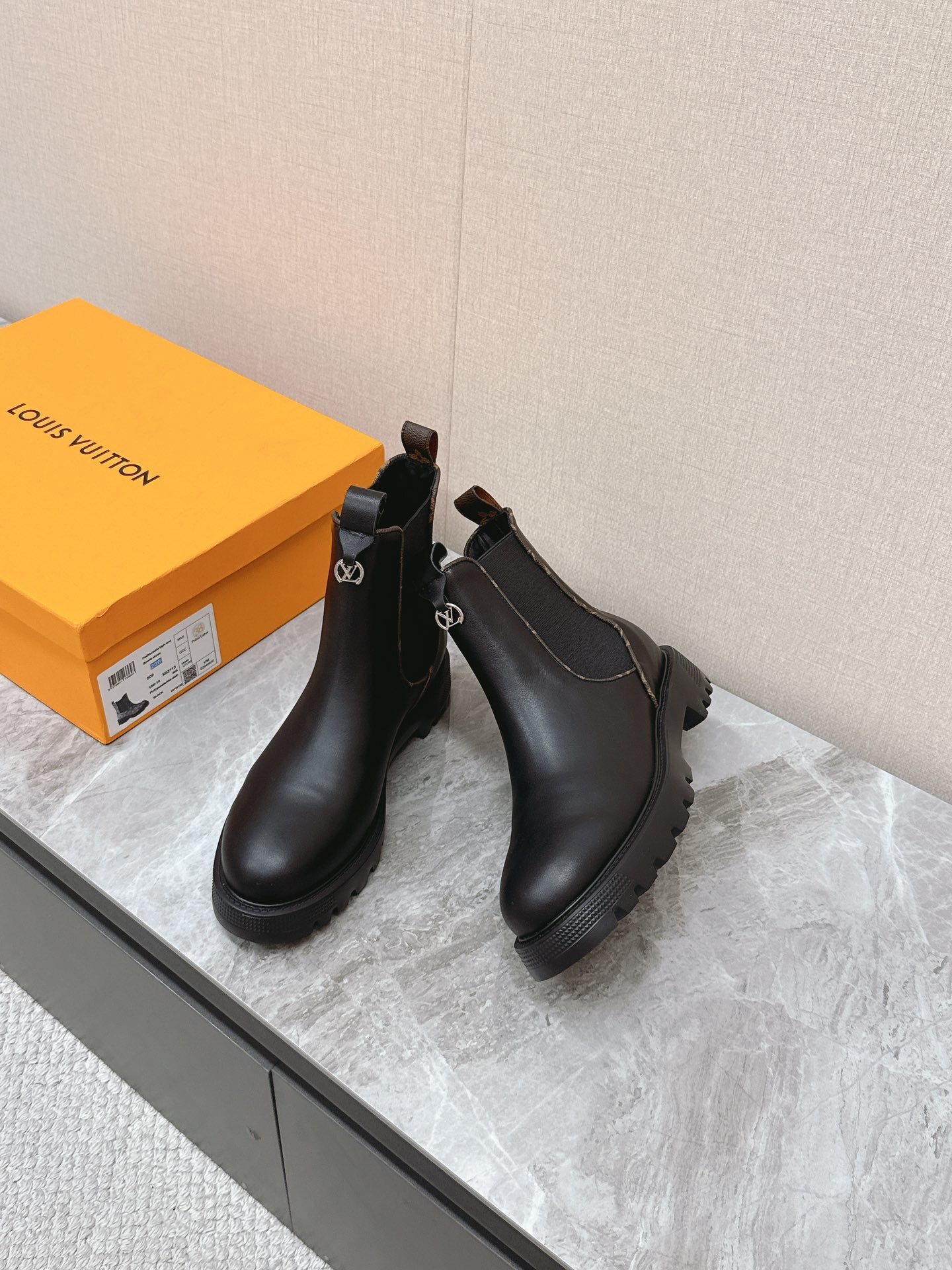 Louis Vuitton Monogram Trim Black Leather Chelsea Boots