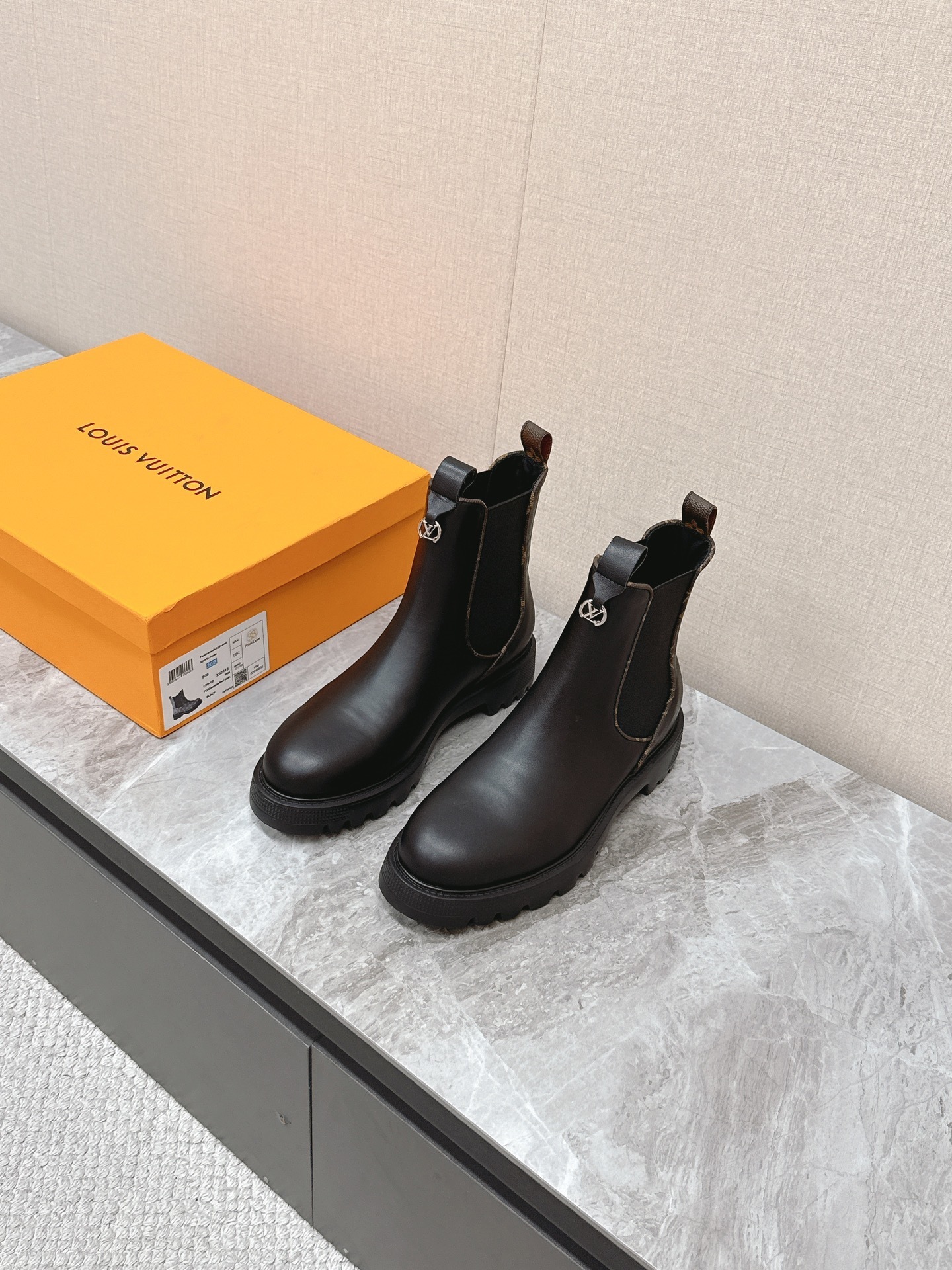 Louis Vuitton Monogram Trim Black Leather Chelsea Boots