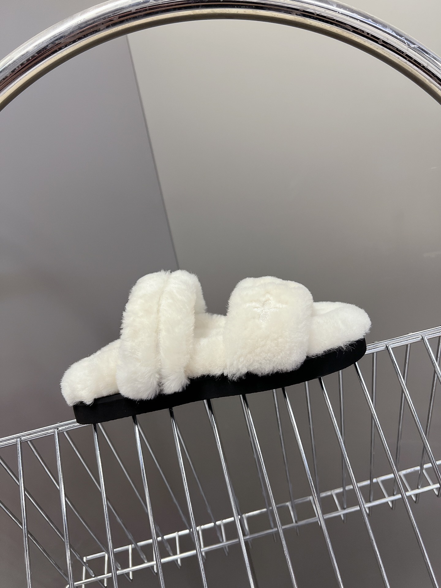 Louis Vuitton White Shearling Flat Sandals - Luxury Plush Slides
