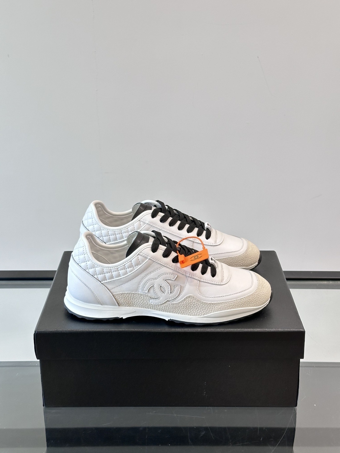 Chanel White Leather Low-Top Sneakers – Quilted Design Luxury Shoes