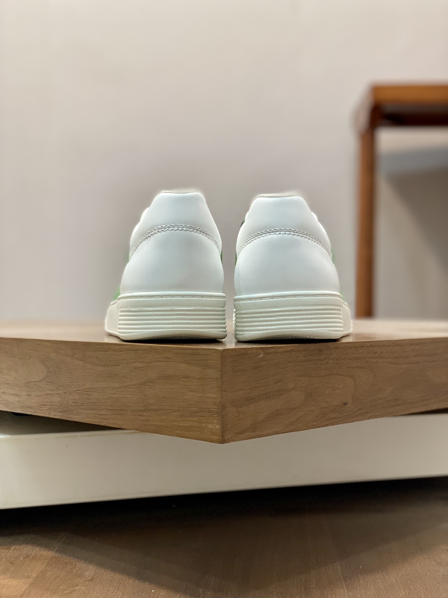 Chanel Luxury White Leather and Green Suede Low-Top Sneakers