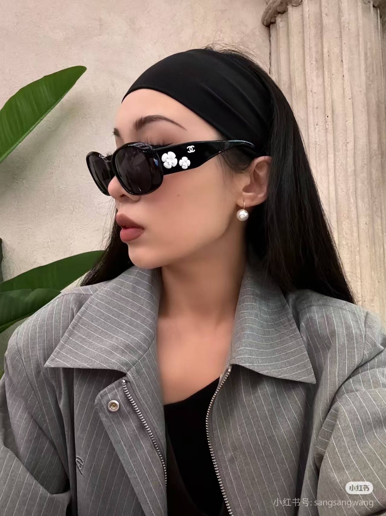 Luxury Vintage Camellia Flower Black Oval Sunglasses for Women