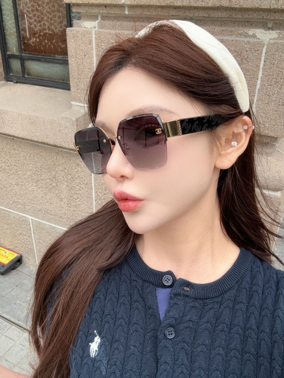 Luxury Women's Oversized Square Sunglasses - Elegant Gradient Lens