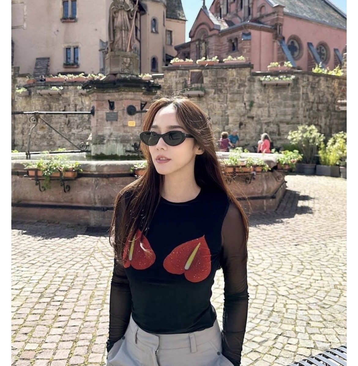 Retro Oval Sunglasses - Stylish Cat Eye Eyewear for Men & Women