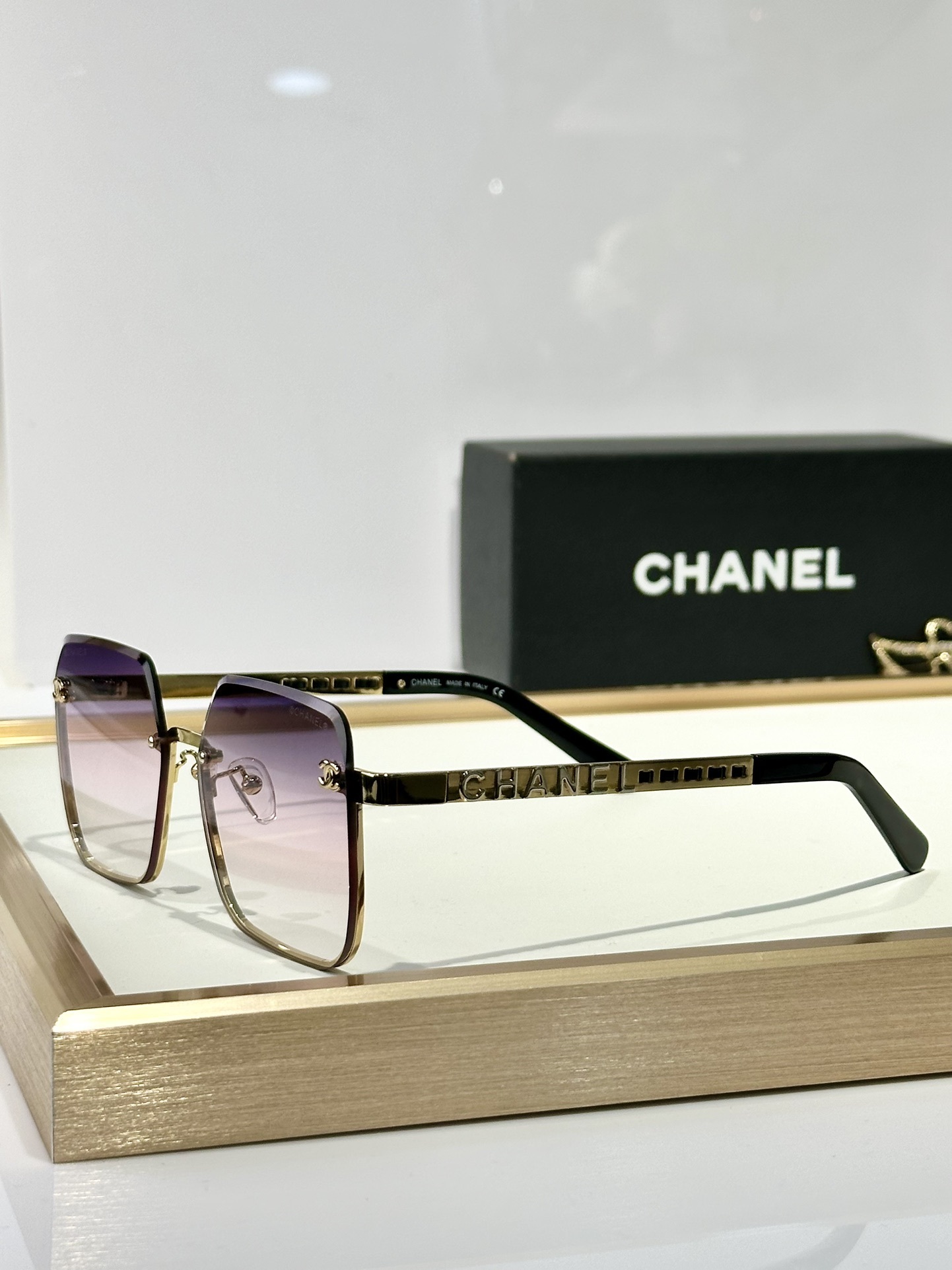 Chanel Square Rimless Sunglasses – Luxury Gradient Lens Eyewear