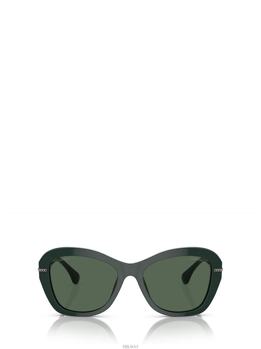 Chanel CH5510 Black Butterfly Sunglasses – Elegant Chain Detail