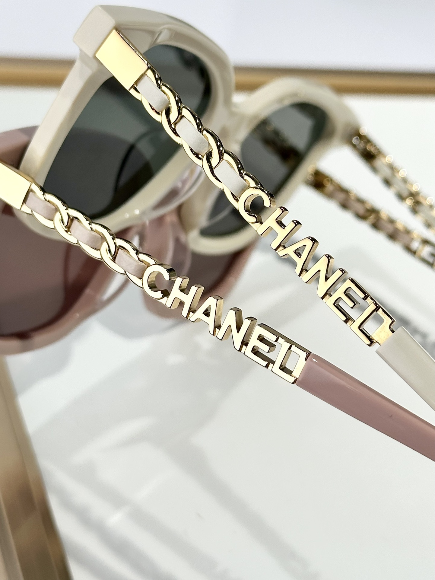 Chanel Luxury Oversized Sunglasses with Gold Chain Logo Temples