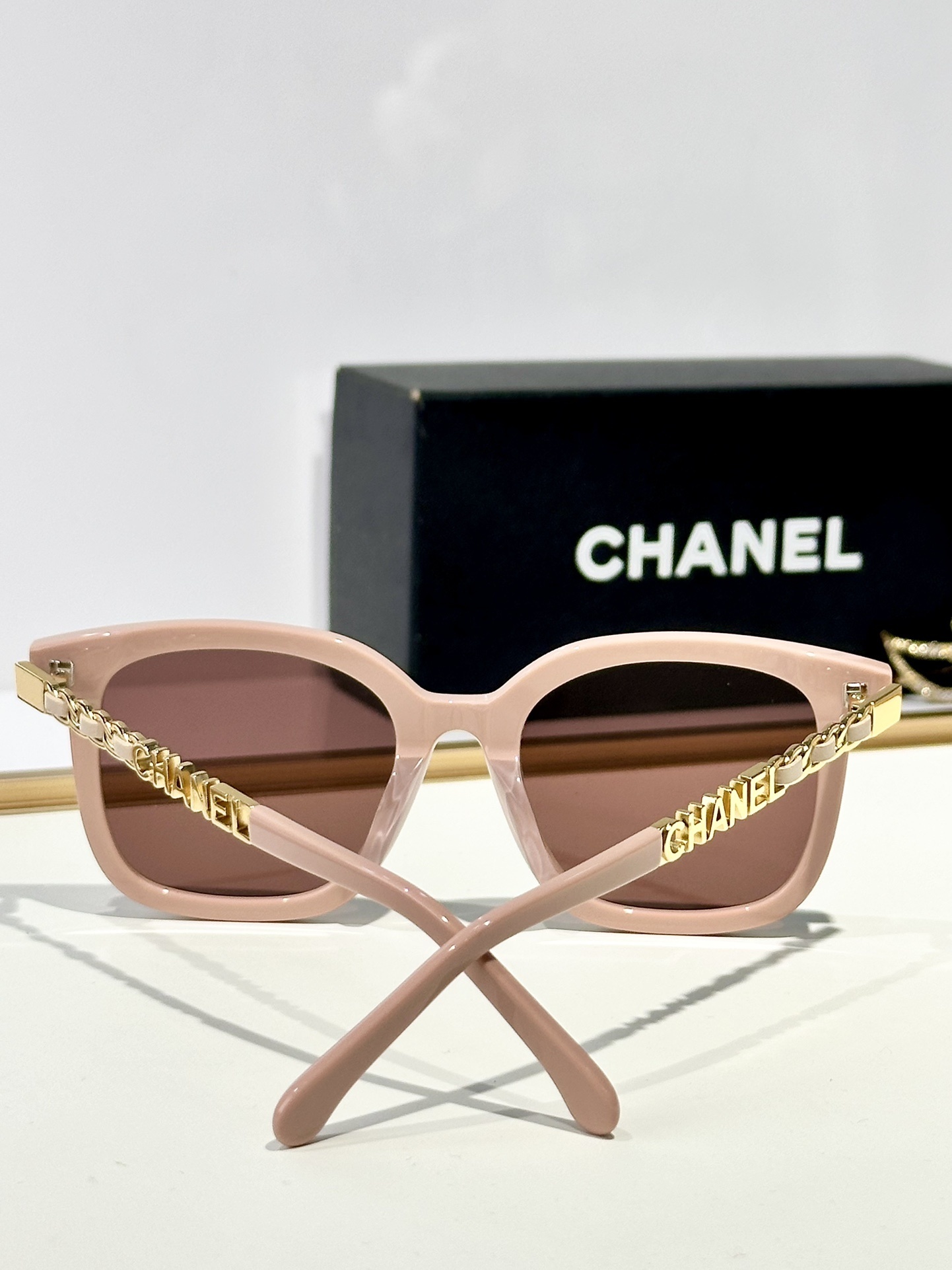 Chanel Luxury Oversized Sunglasses with Gold Chain Logo Temples