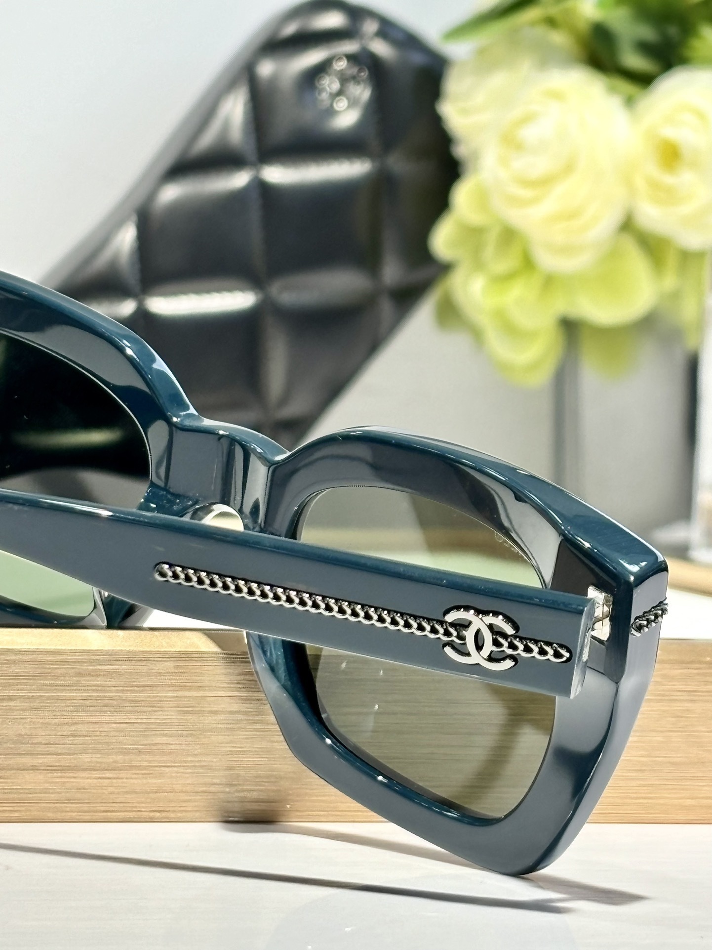 Chanel OCH5509 Luxury Square Sunglasses with Chain CC Logo