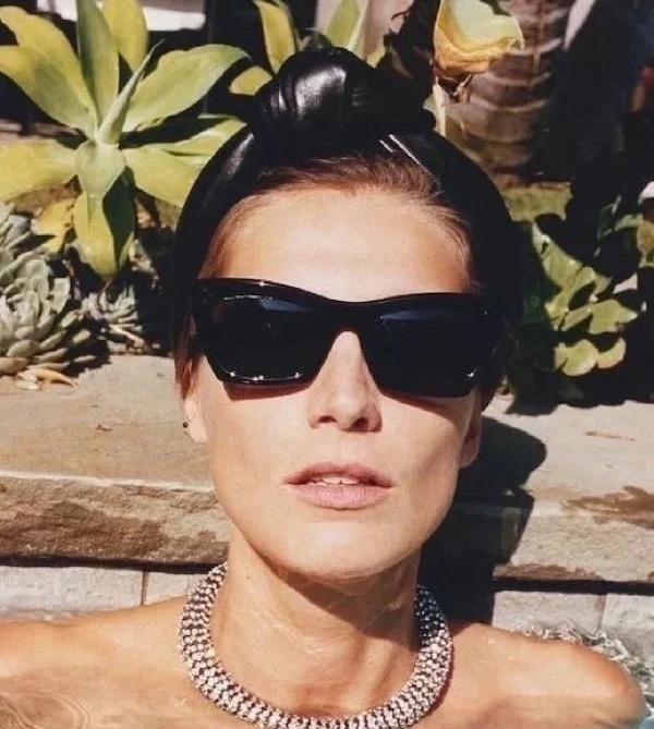 Trendy Black Rectangular Sunglasses – Vintage Unisex Eyewear