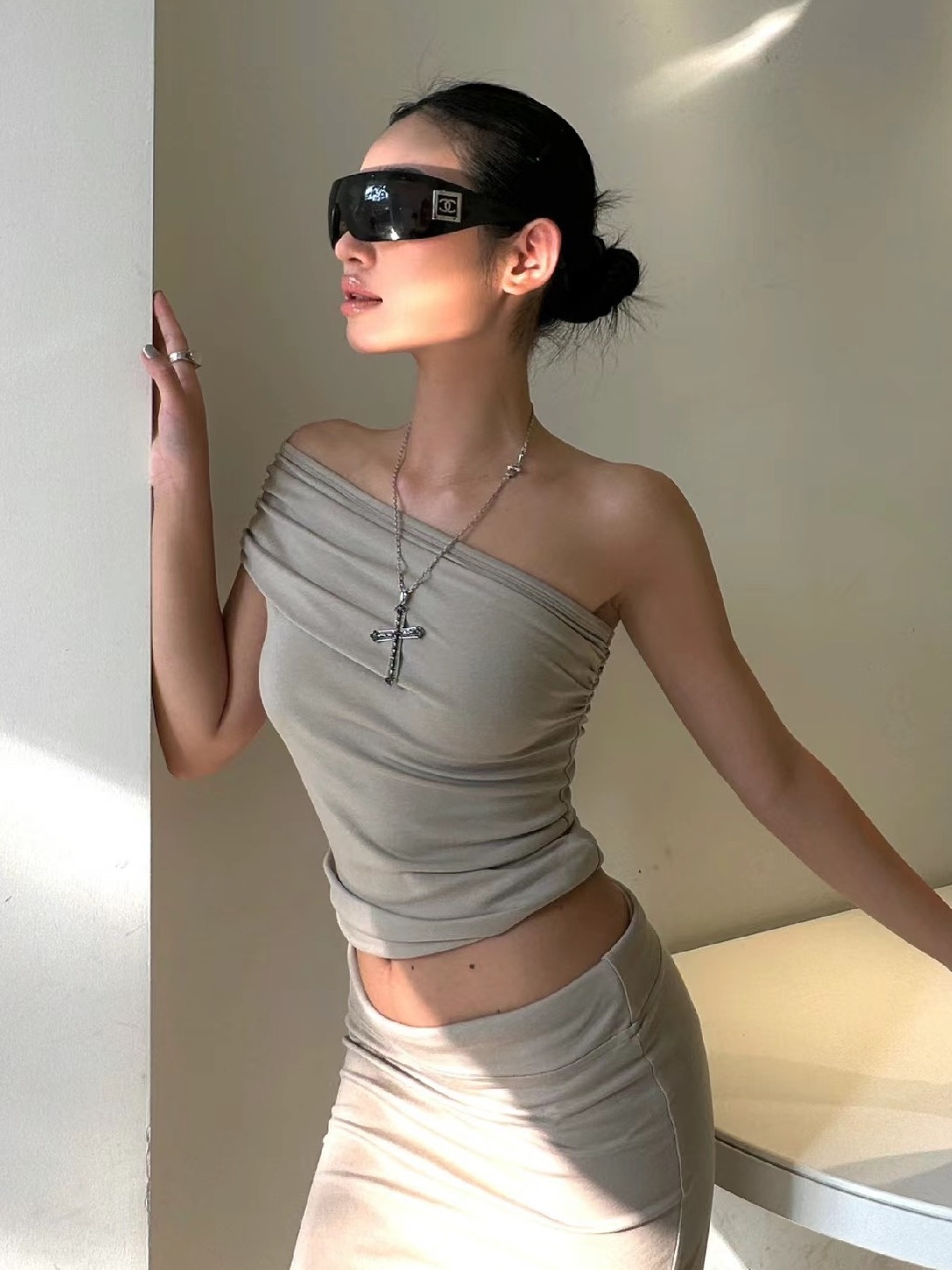 Luxury Y2K Wrap-Around Shield Sunglasses - Designer Style Eyewear