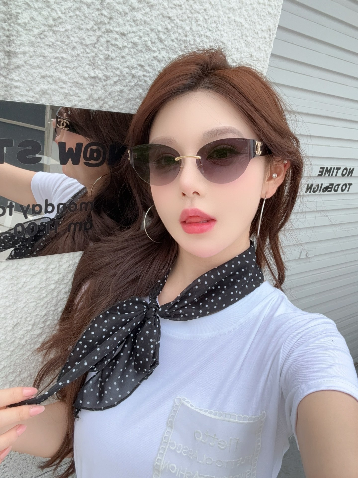 Luxury Women's Cat-Eye Sunglasses - Elegant Gradient Tint Eyewear