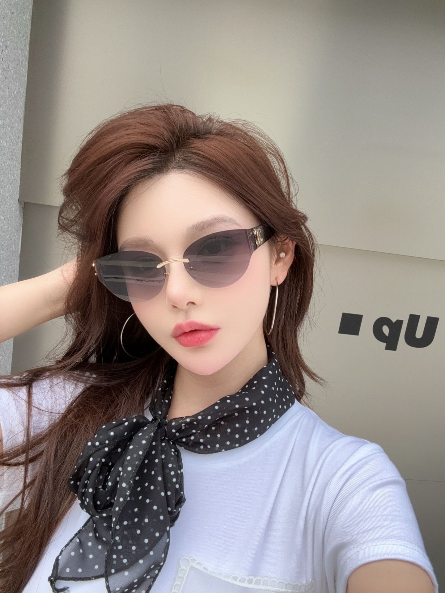 Luxury Women's Cat-Eye Sunglasses - Elegant Gradient Tint Eyewear