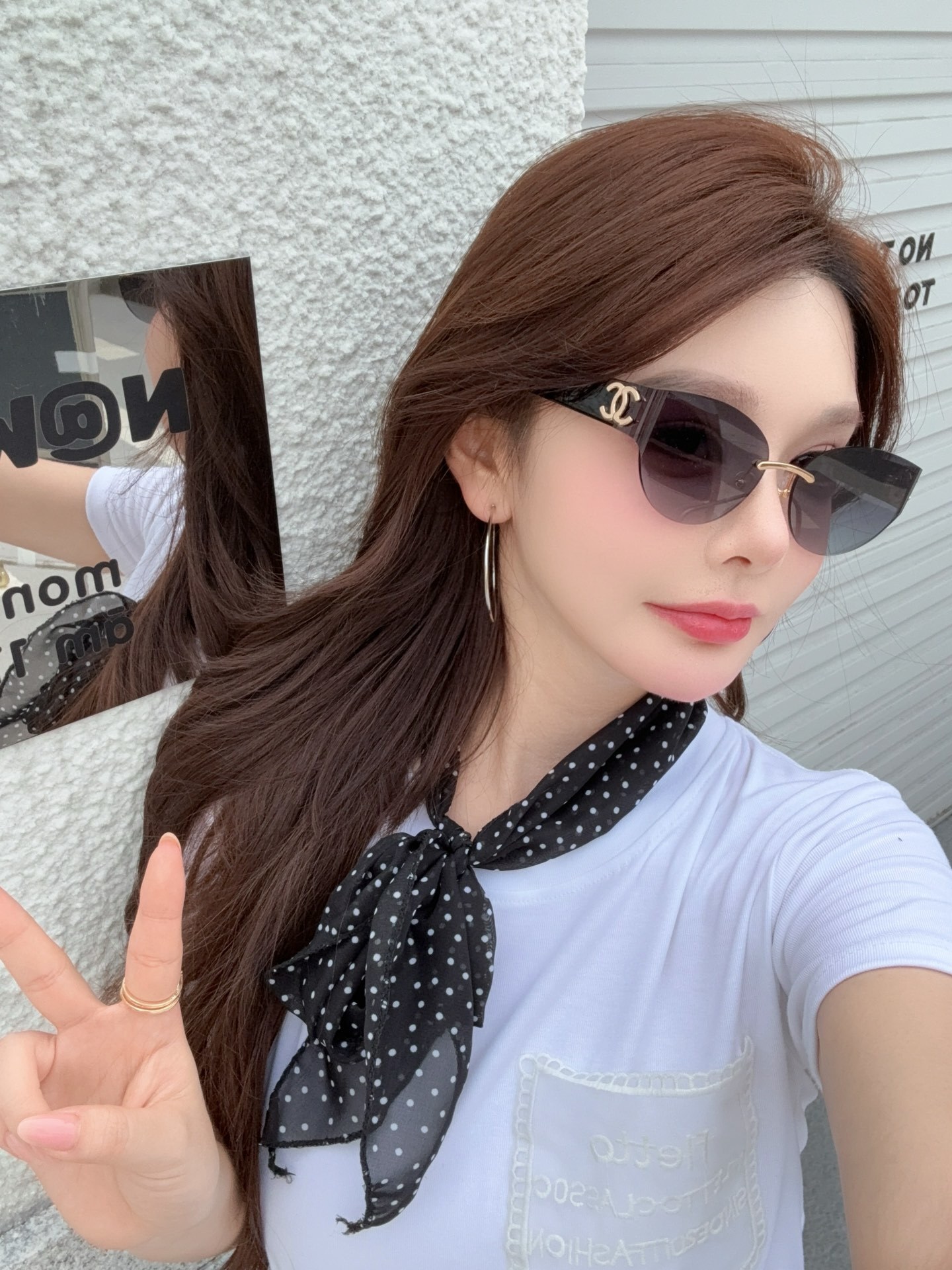 Luxury Women's Cat-Eye Sunglasses - Elegant Gradient Tint Eyewear