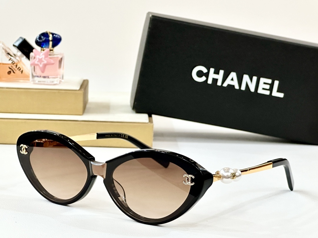 Chanel Luxury Pearl Accent Cat-Eye Sunglasses - Black & Gold Frame
