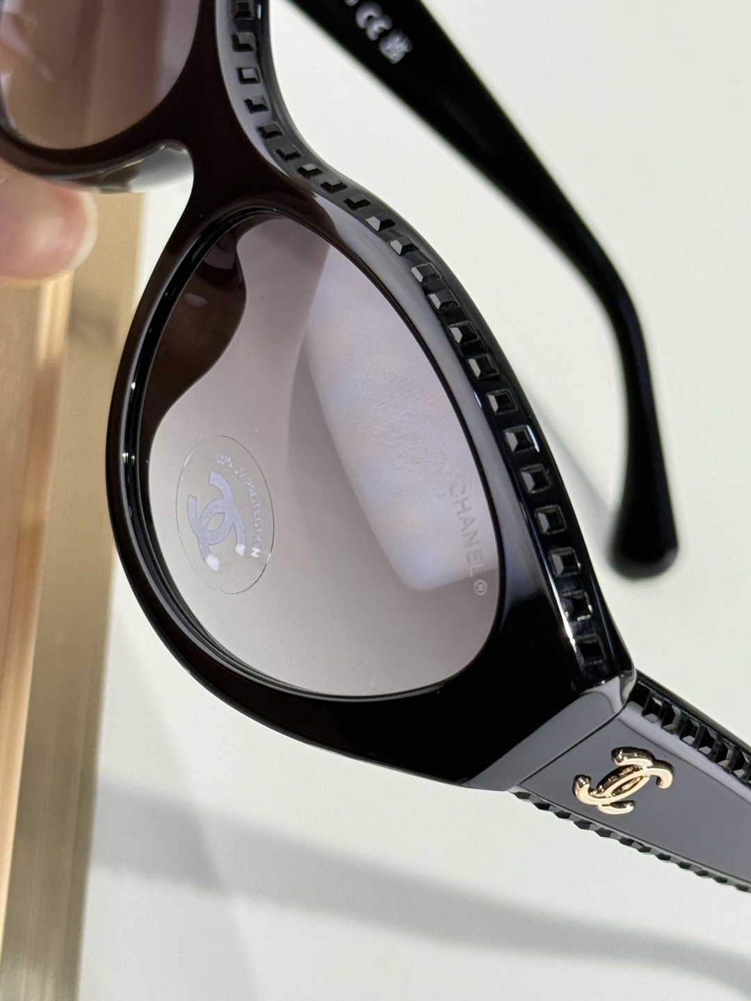 Chanel CH9164B Luxury Cat Eye Sunglasses - Black & Grey Gradient